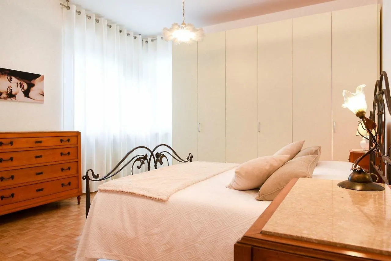 Apartment Hotel La Casa Nel Cielo Verona